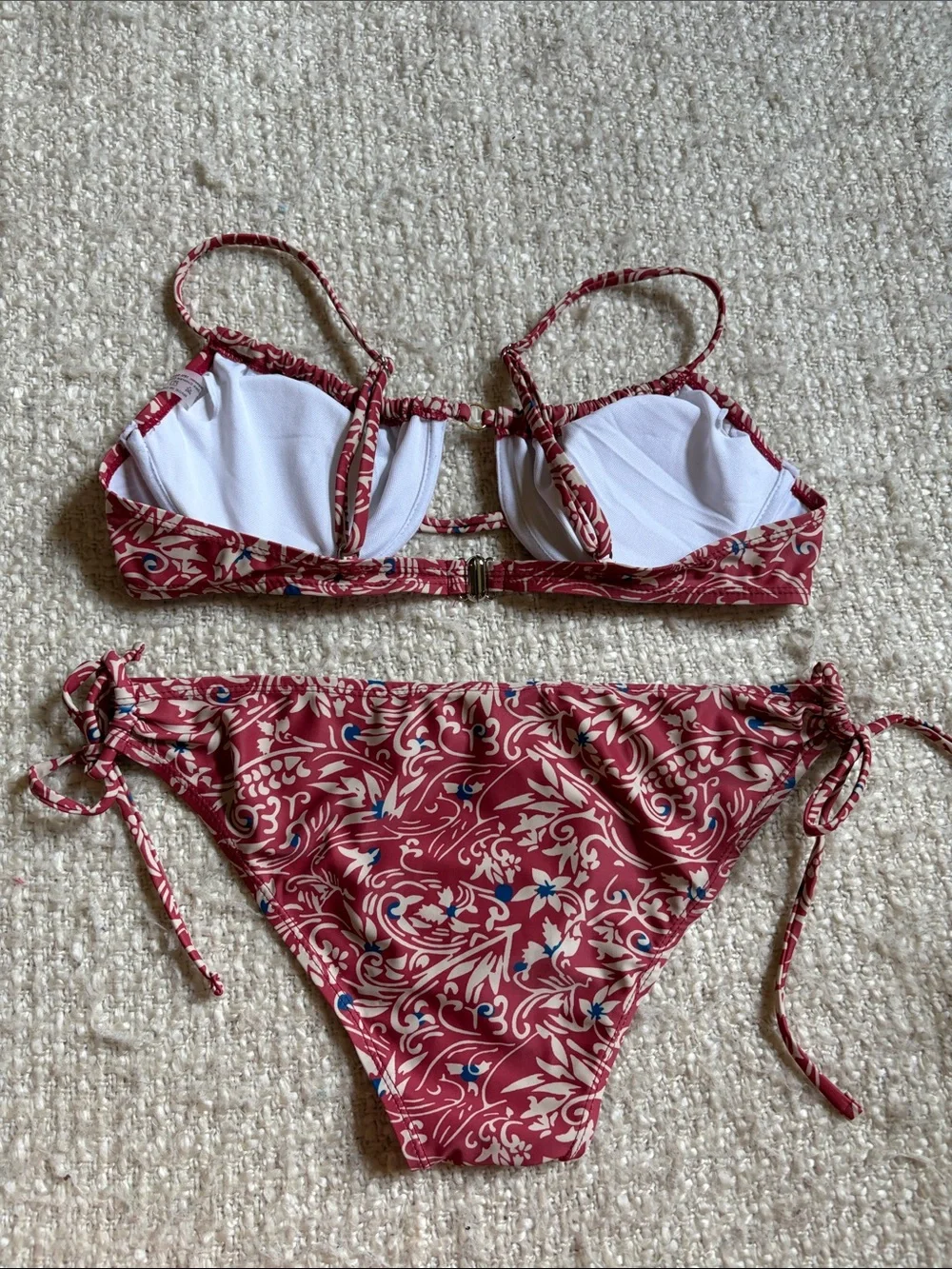 🥀 SHEIN WOMENS SIZE MEDIUM RED FLORAL BALCONETTE TOP BIKINI